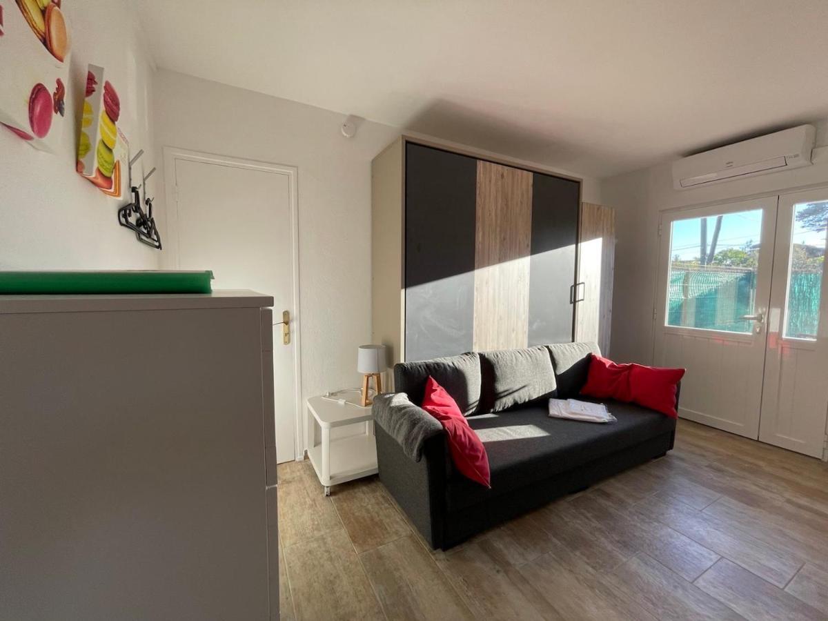 Apartament Le Club Des Cigales Hyères Zewnętrze zdjęcie
