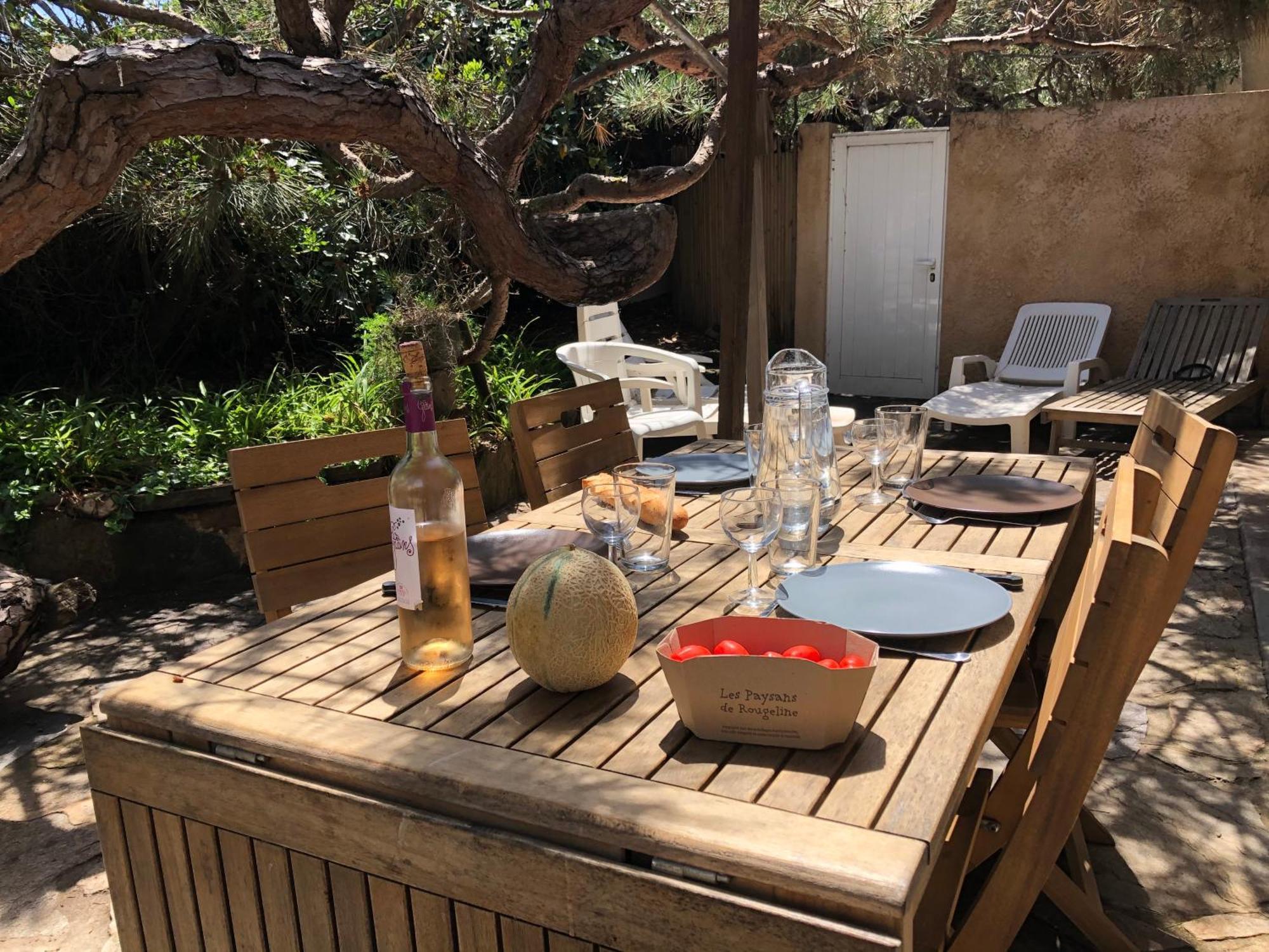 Apartament Le Club Des Cigales Hyères Zewnętrze zdjęcie