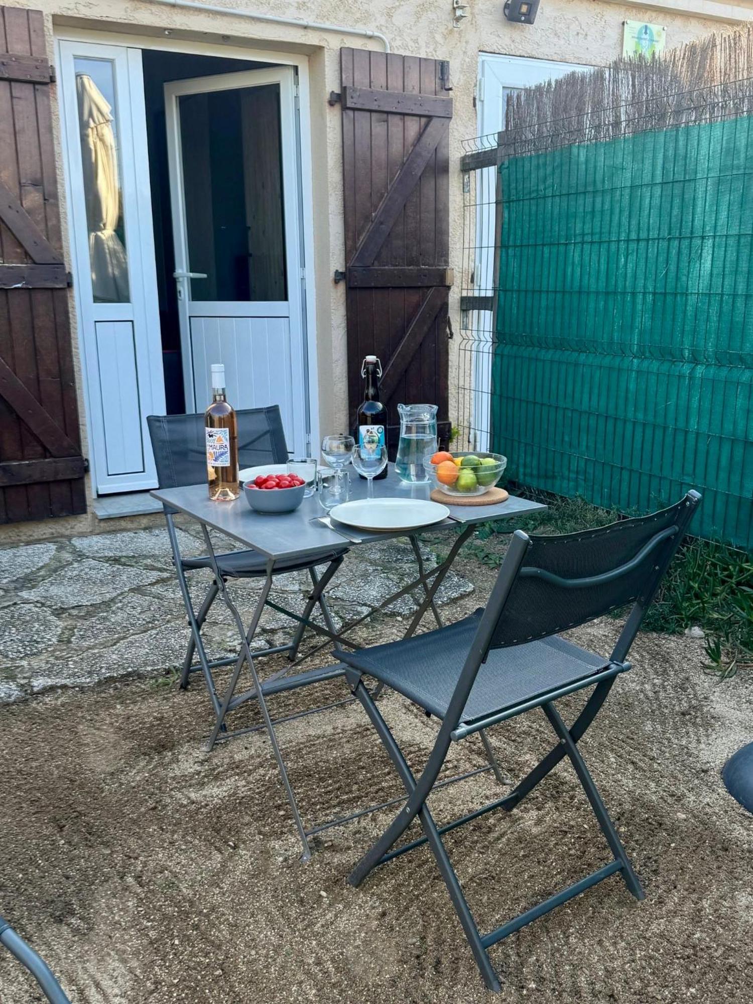 Apartament Le Club Des Cigales Hyères Zewnętrze zdjęcie
